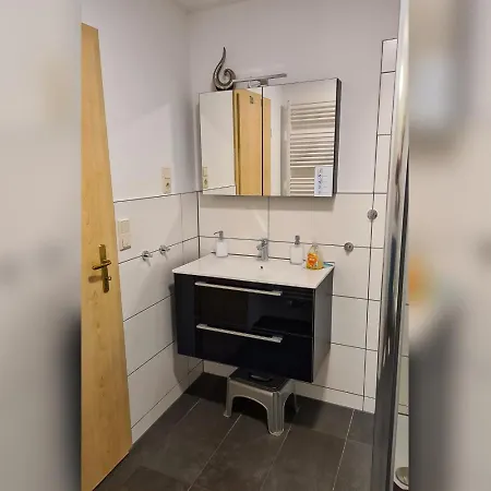 Leanca 公寓 宾茨