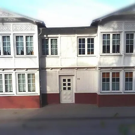 Leanca - Mit Grossem Gartem Am Schmachter Appartamento Binz