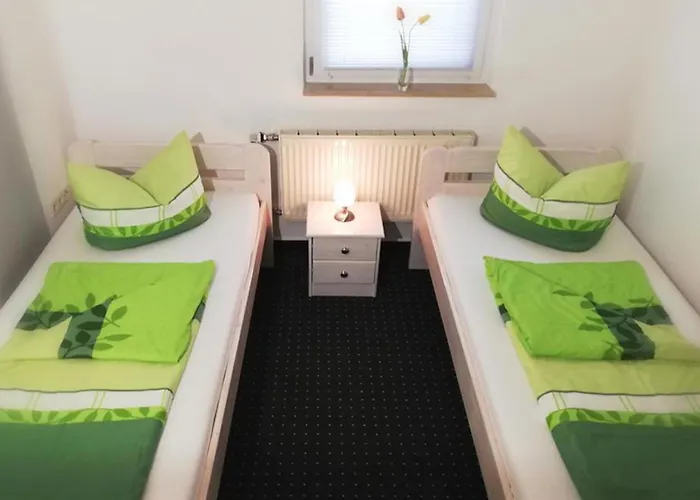 Leanca - Mit Grossem Gartem Am Schmachter Apartment